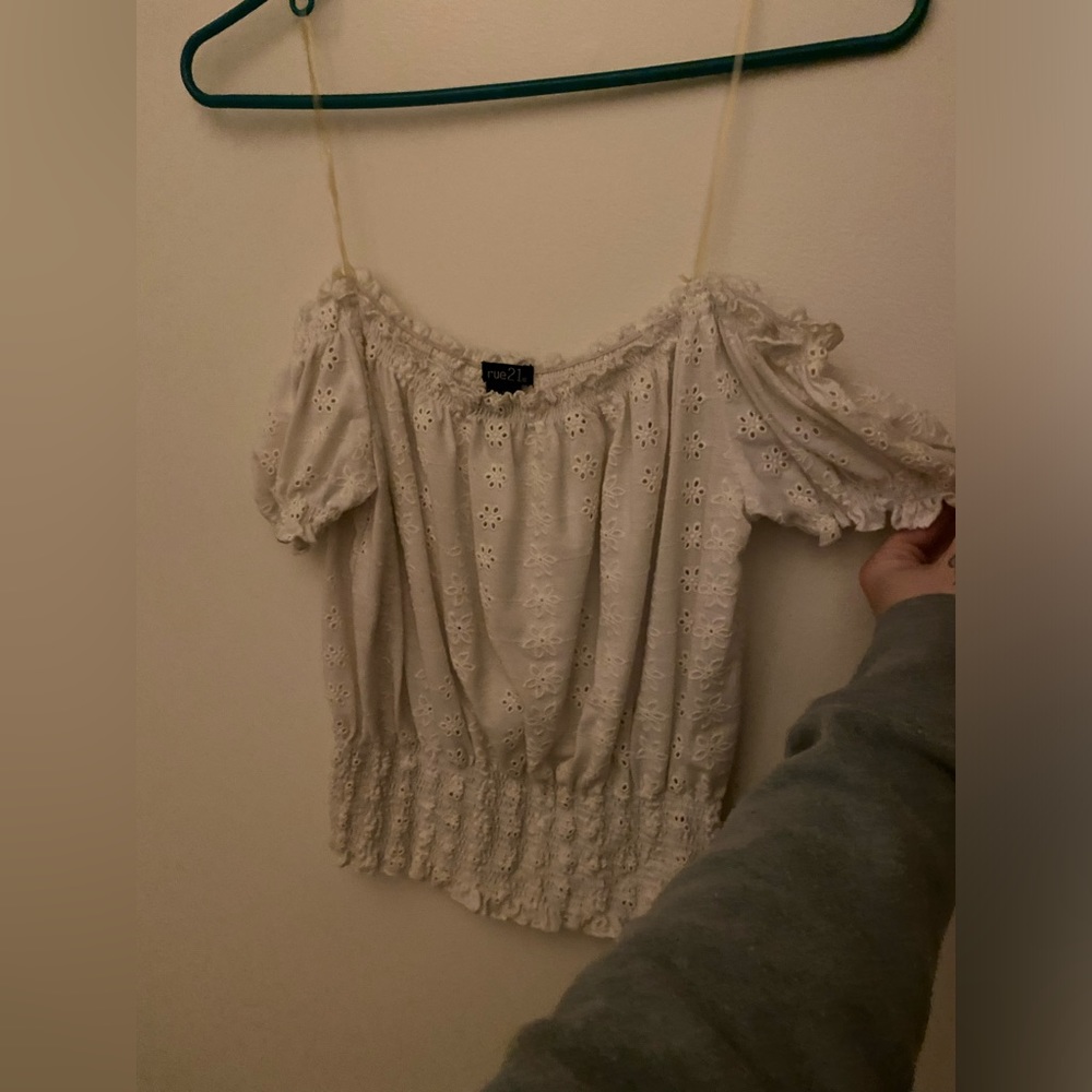 White rue 21 shirt